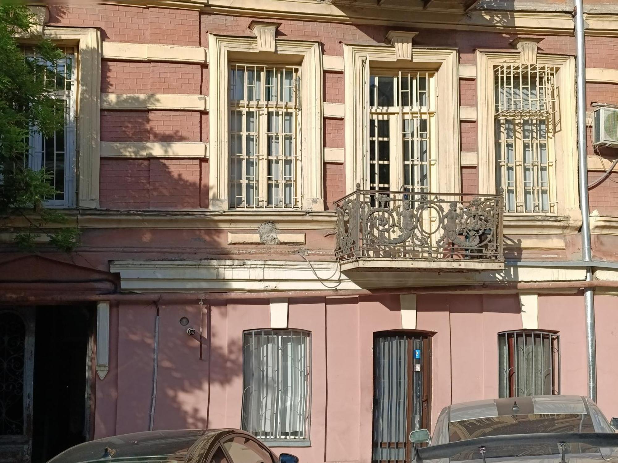 J Square Hostel Tbilisi Exterior foto
