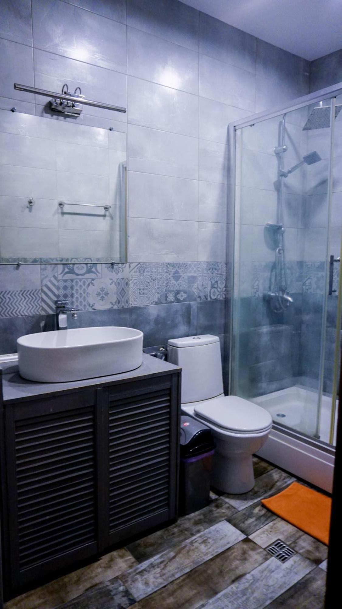 J Square Hostel Tbilisi Exterior foto