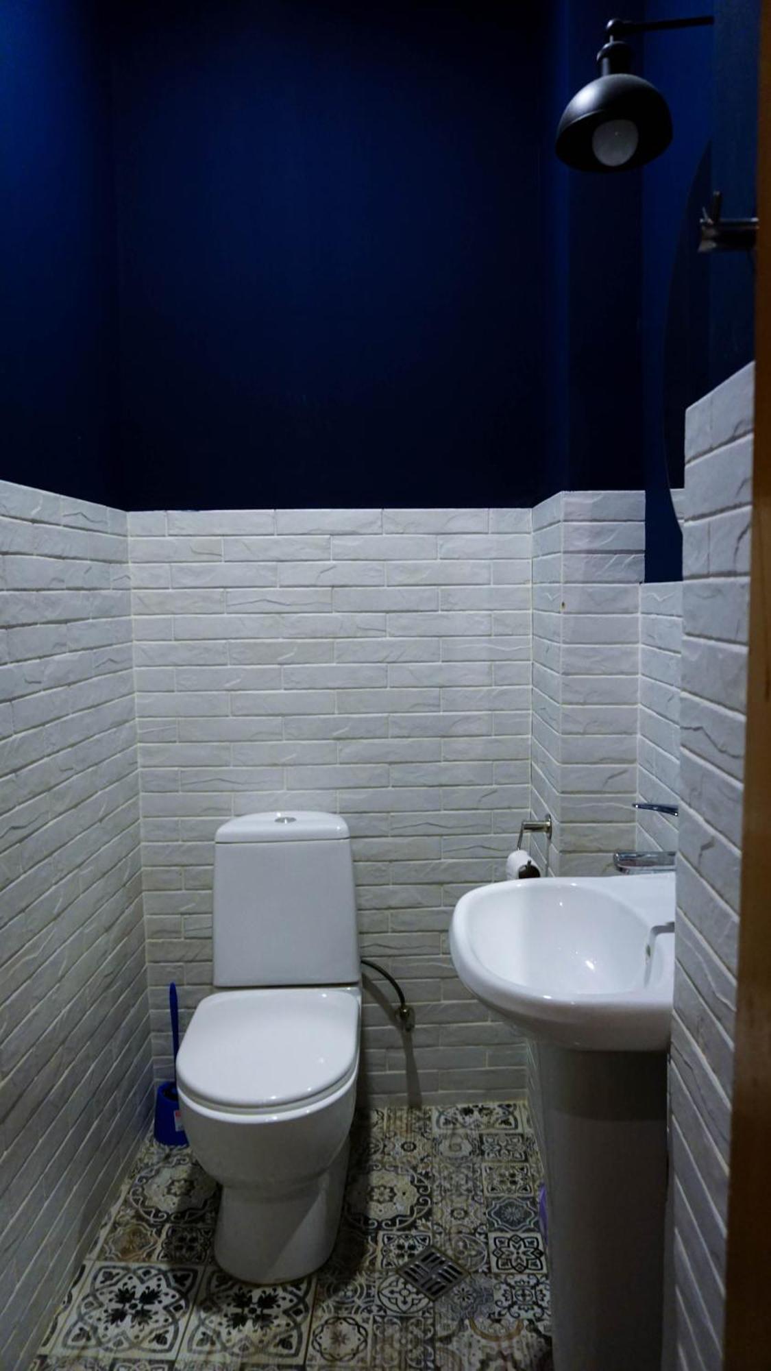 J Square Hostel Tbilisi Exterior foto